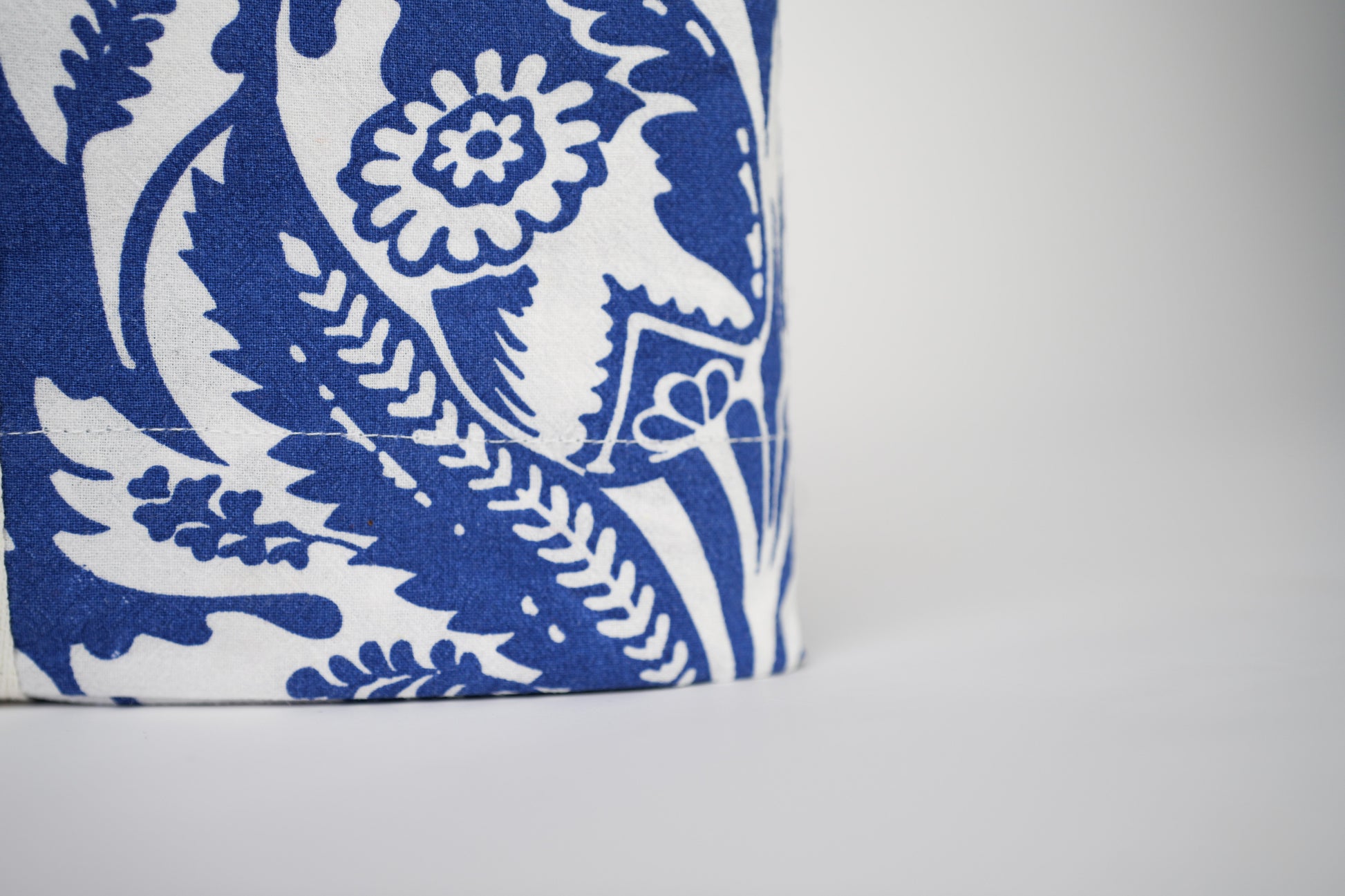 The Arcadia Tablecloth - In Summer Blue