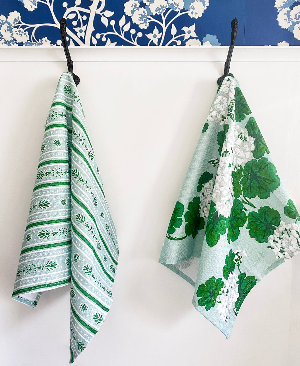 Aqua Dishtowel Set